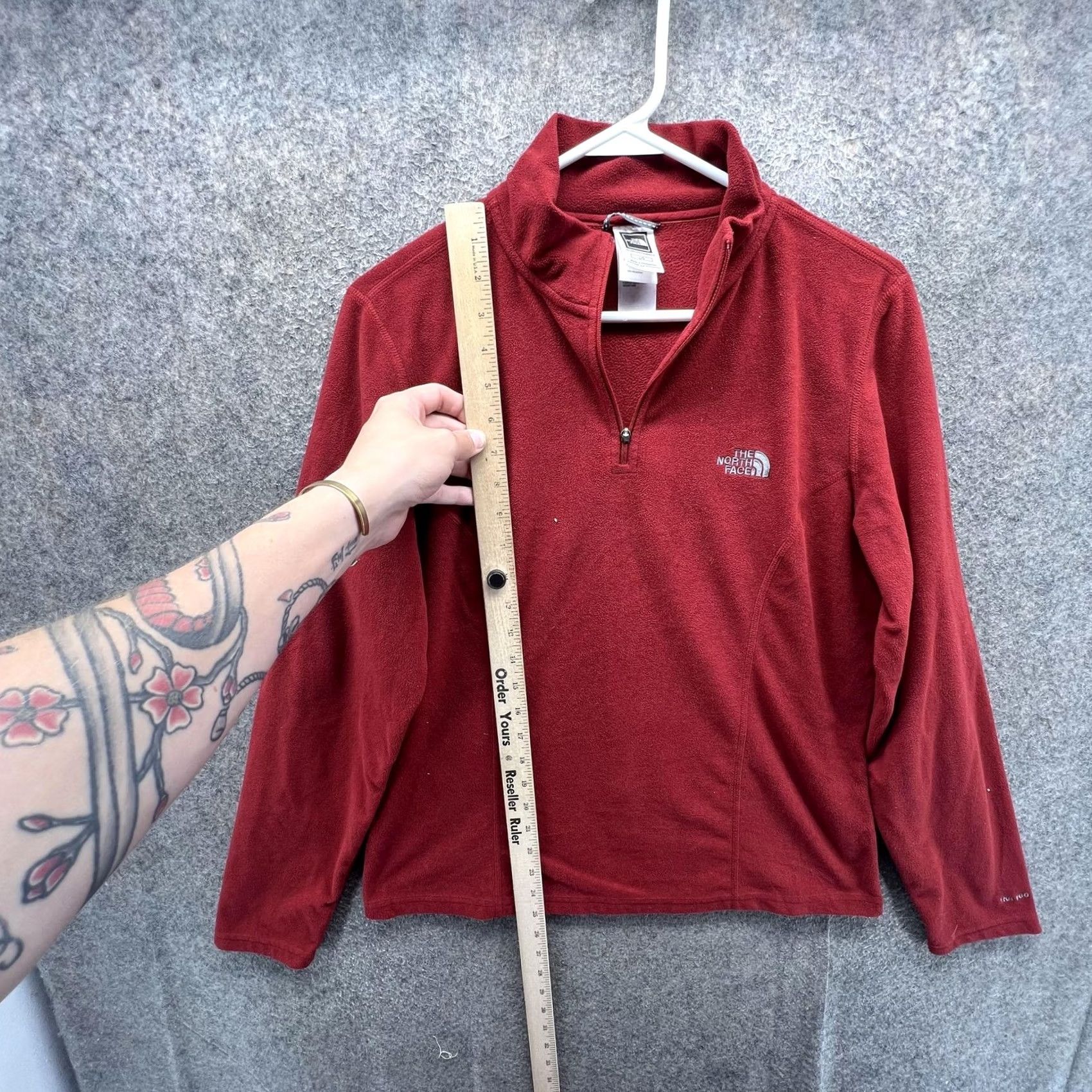 The North Face The North Face Sweatshirt Womens Large Red TKA 100 Fleece 1/4 Zip Pullover Top Size L / US 10 / IT 46 - 5 Thumbnail