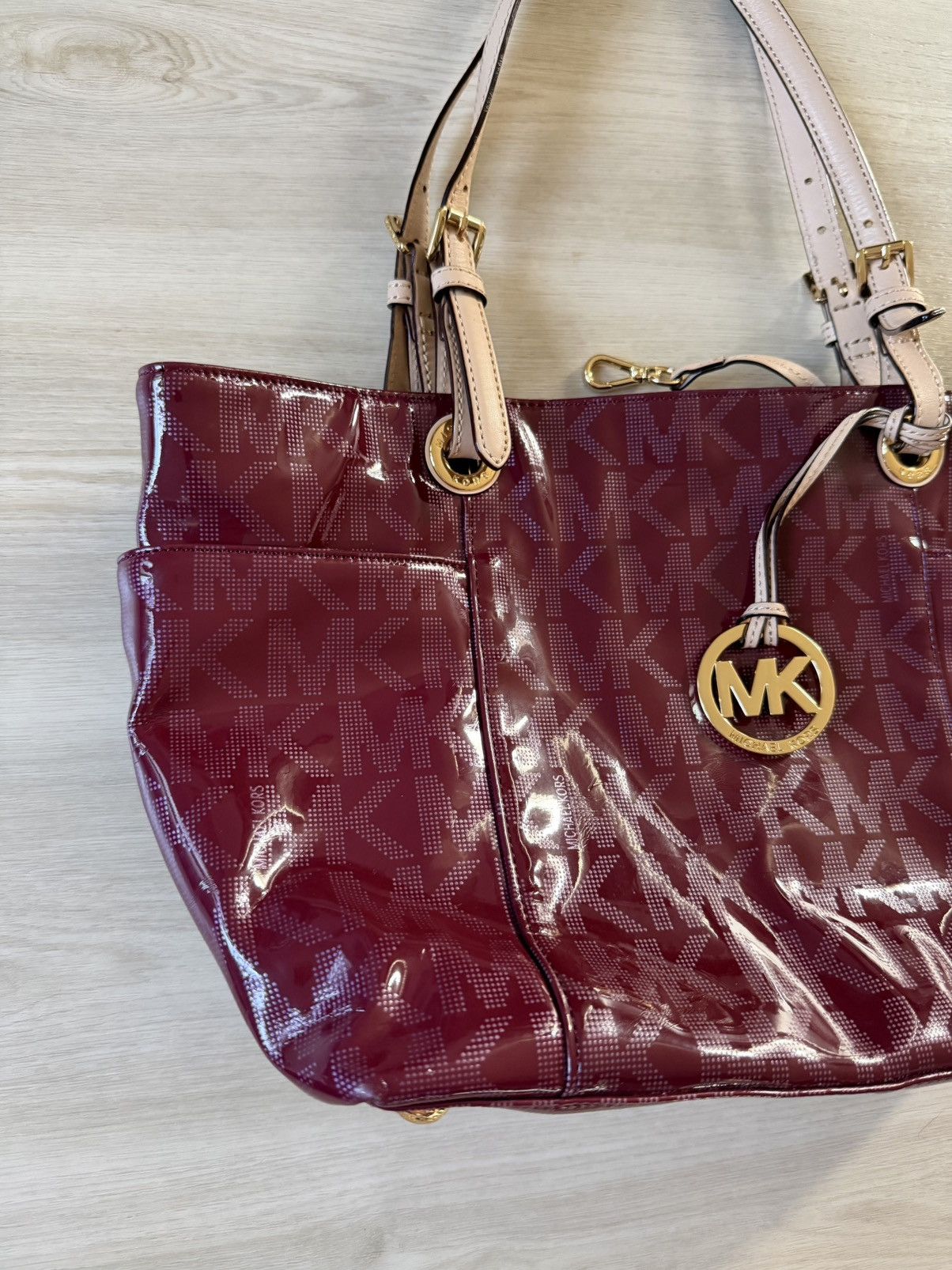 Michael Kors Michael Kors Jet Set Tote Bag Patent Leather Burgundy Logo Size ONE SIZE - 3 Thumbnail