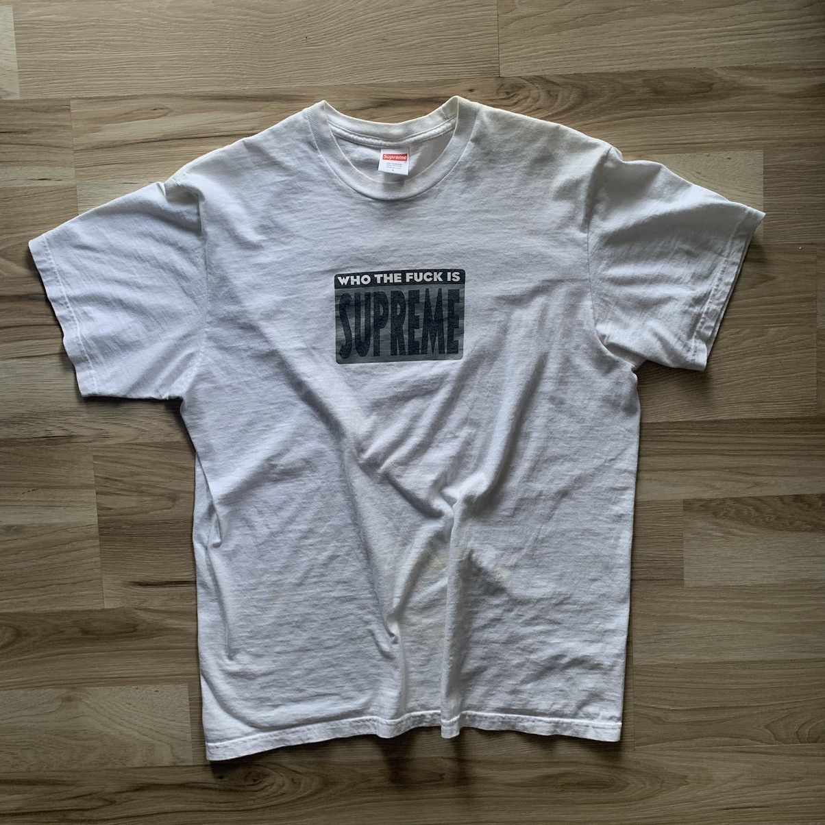 Supreme Supreme “Who the fuck is Supreme” T-Shirt Size US L / EU 52-54 / 3 - 1 Thumbnail