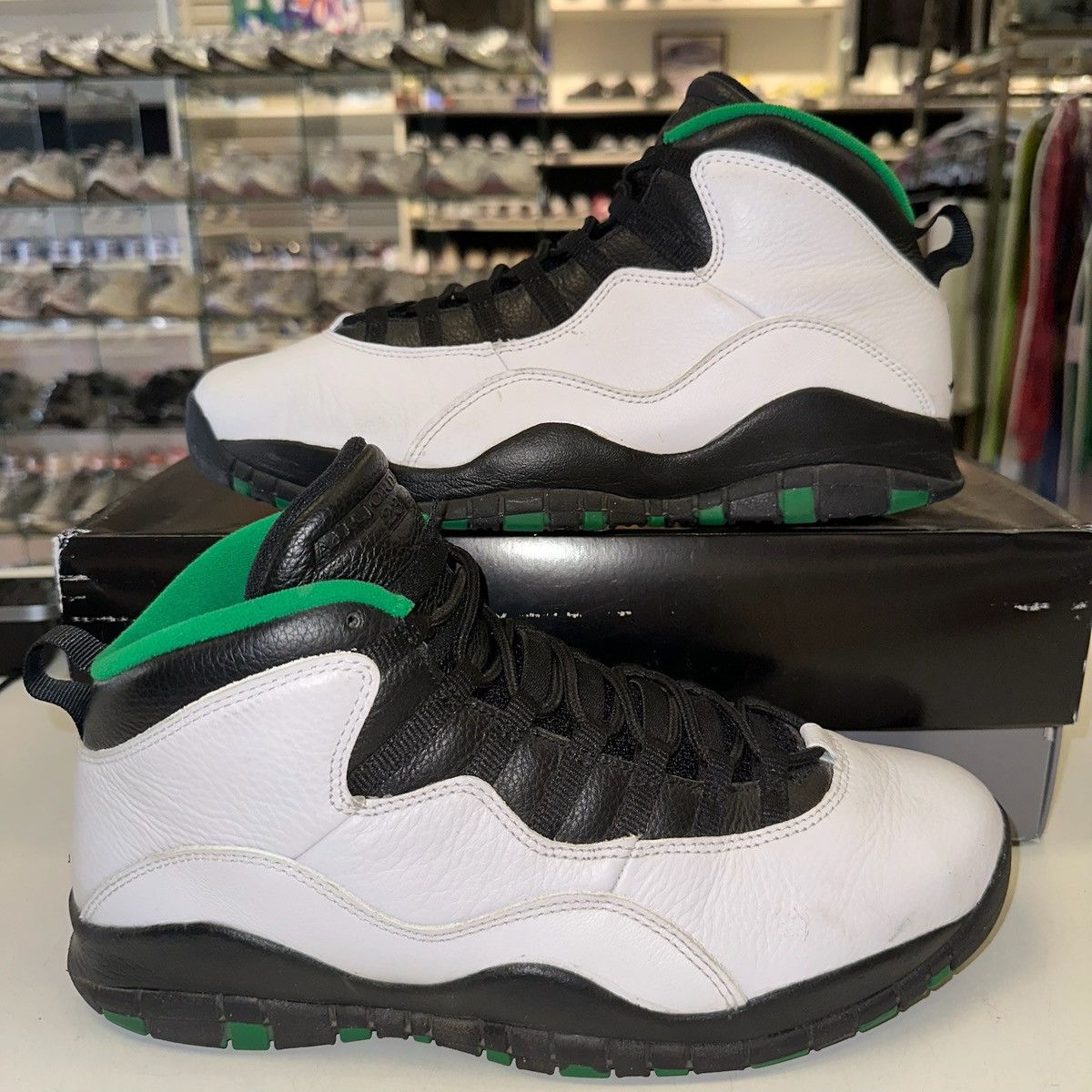 Jordan Brand × Nike Size 11.5 - Air Jordan 10 Retro 2019 Seattle (310805-137) Size US 11.5 / EU 44-45 - 1 Thumbnail