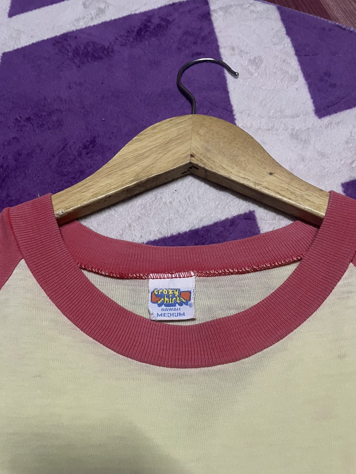 Vintage RARE Vintage Hawaii ’81 Raglan Tee Made in USA Thom Yorke Size US M / EU 48-50 / 2 - 9 Thumbnail