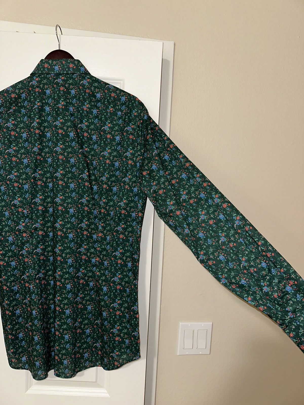 Prada PRADA BUTTON DOWN SHIRT - size 42/16.5 Size US L / EU 52-54 / 3 - 7 Thumbnail