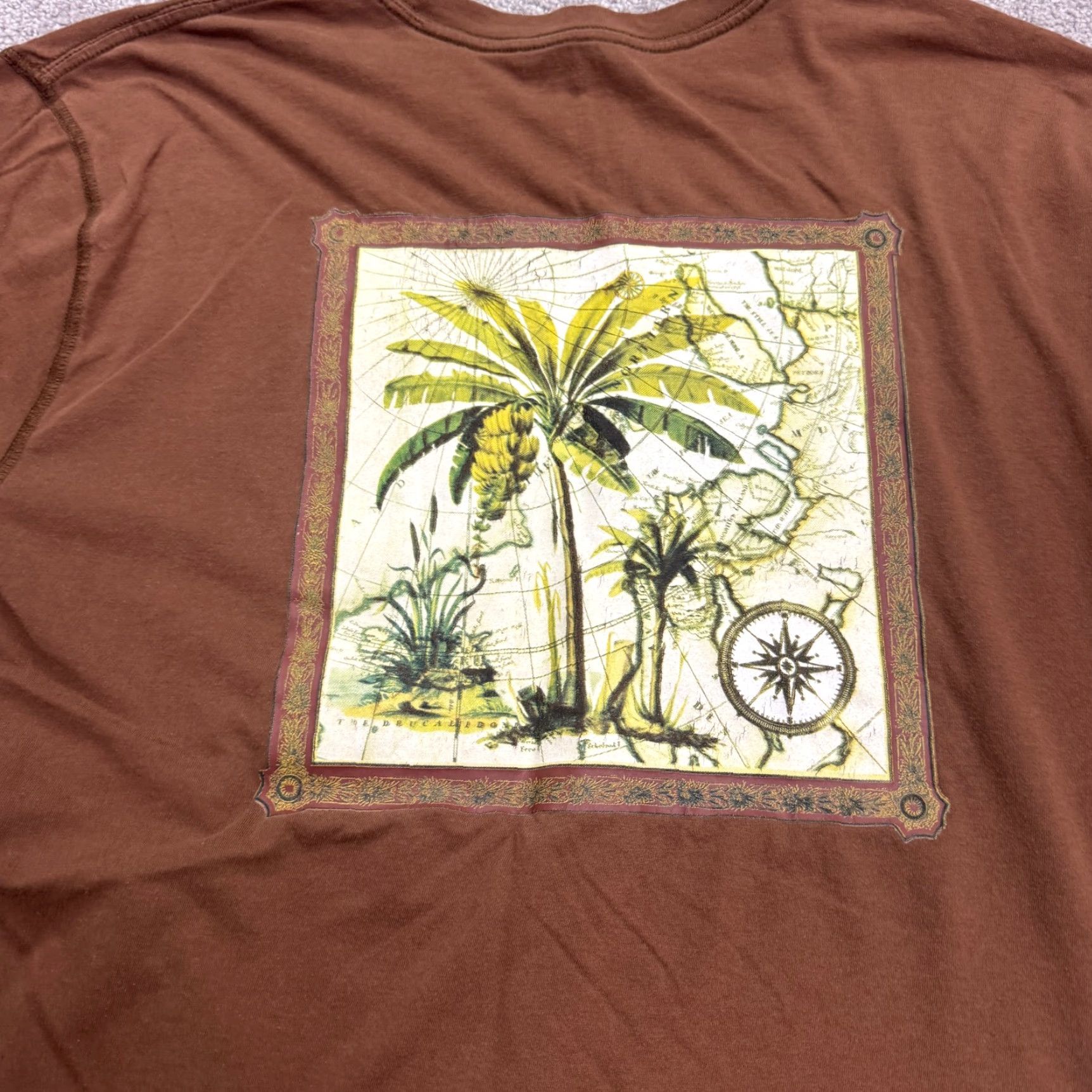 Banana Republic Banana Republic Graphic T-Shirt Mens XL Brown Crew Neck Pocket Tee Cotton Polyester Regular Short Sleeve Size US XL / EU 56 / 4 - 4 Thumbnail