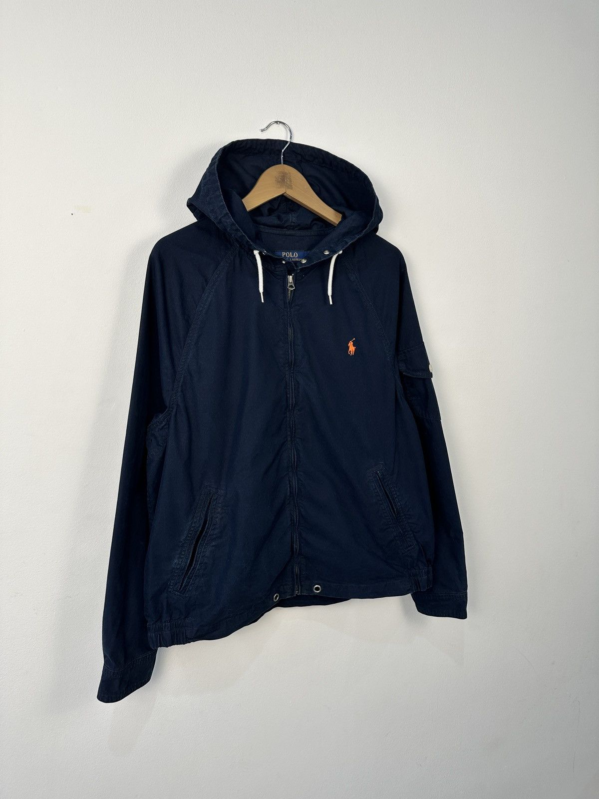Polo Ralph Lauren Polo Ralph Lauren Hooded Windbreaker Jacket Navy Talon Zip Size US XL / EU 56 / 4 - 4 Thumbnail