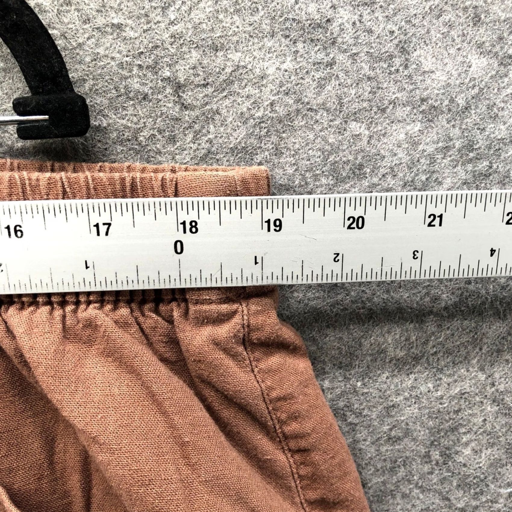 Old Navy Old Navy High Rise Linen Blend Shorts Womens 2X Brown Pull On Relaxed 3'' Size 40" / US 18 - 5 Thumbnail