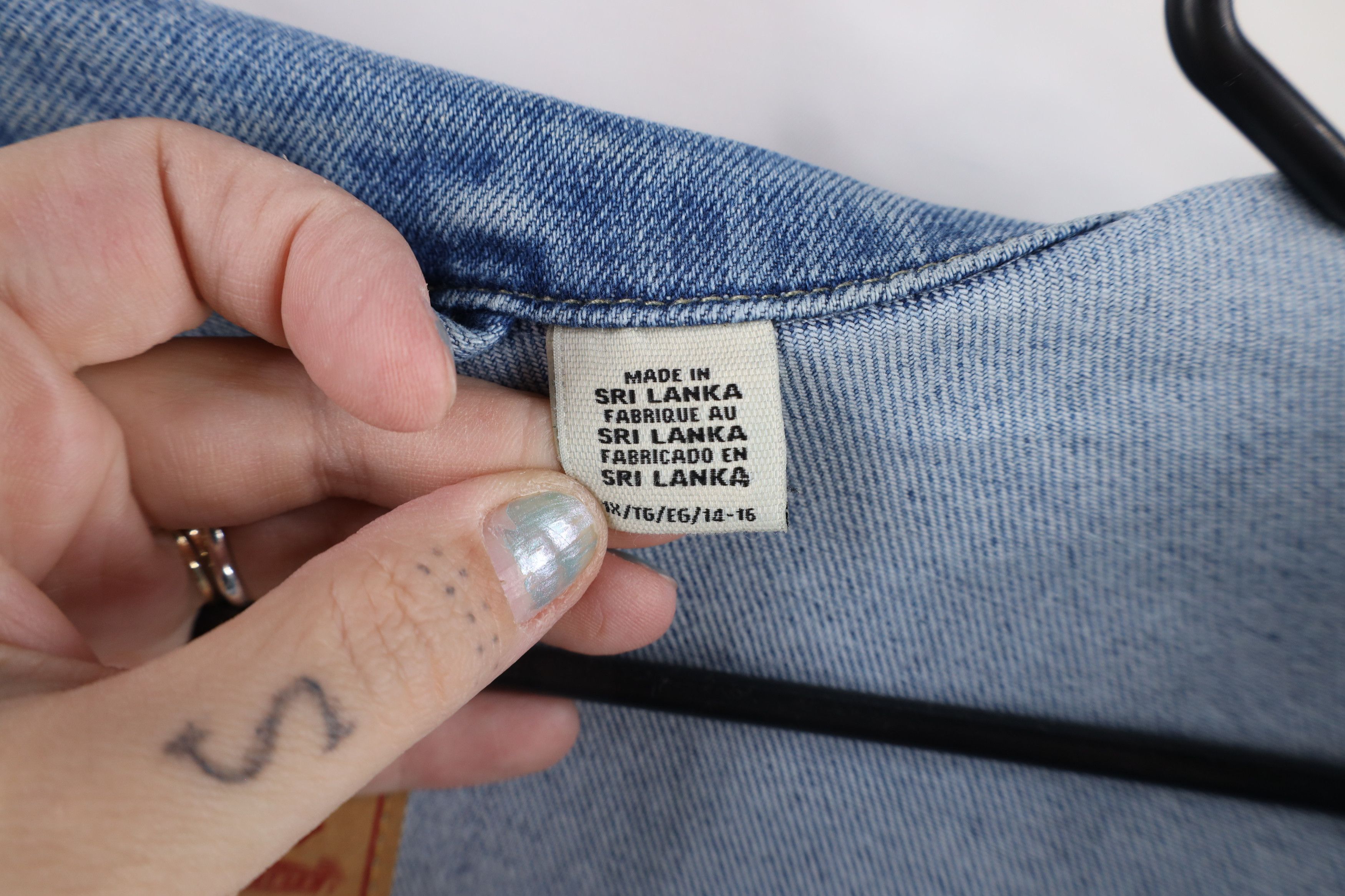 Levi's × Vintage Y2K Levis Stretch Full Button Denim Jean Trucker Jacket Size XL / US 12-14 / IT 48-50 - 13 Thumbnail