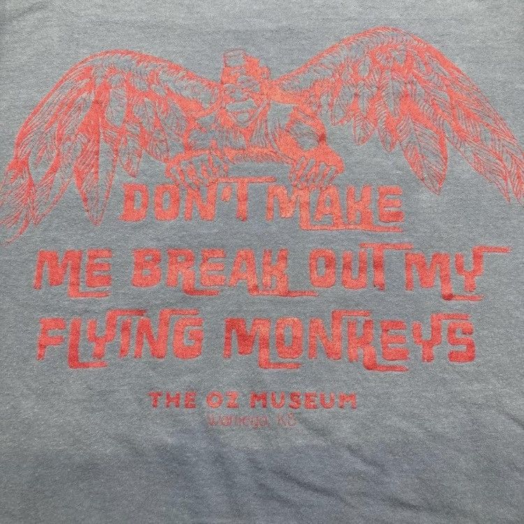 Vintage Vintage The Wizard of Oz Museum Wichita Kansas T Shirt Size US XL / EU 56 / 4 - 2 Thumbnail