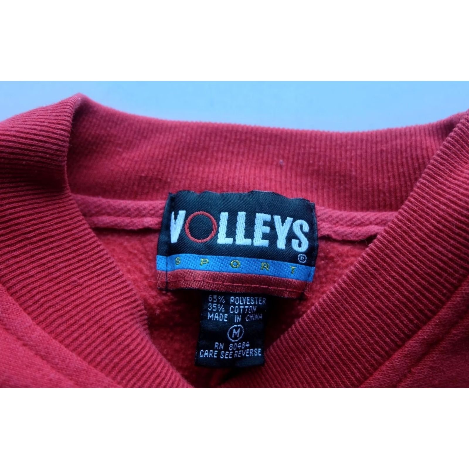 Vintage VINTAGE Volleys Sport Crewneck Sweatshirt Red Polyester Sweatshirt Men M 80s 90s Sports Volleyball Size US M / EU 48-50 / 2 - 4 Thumbnail