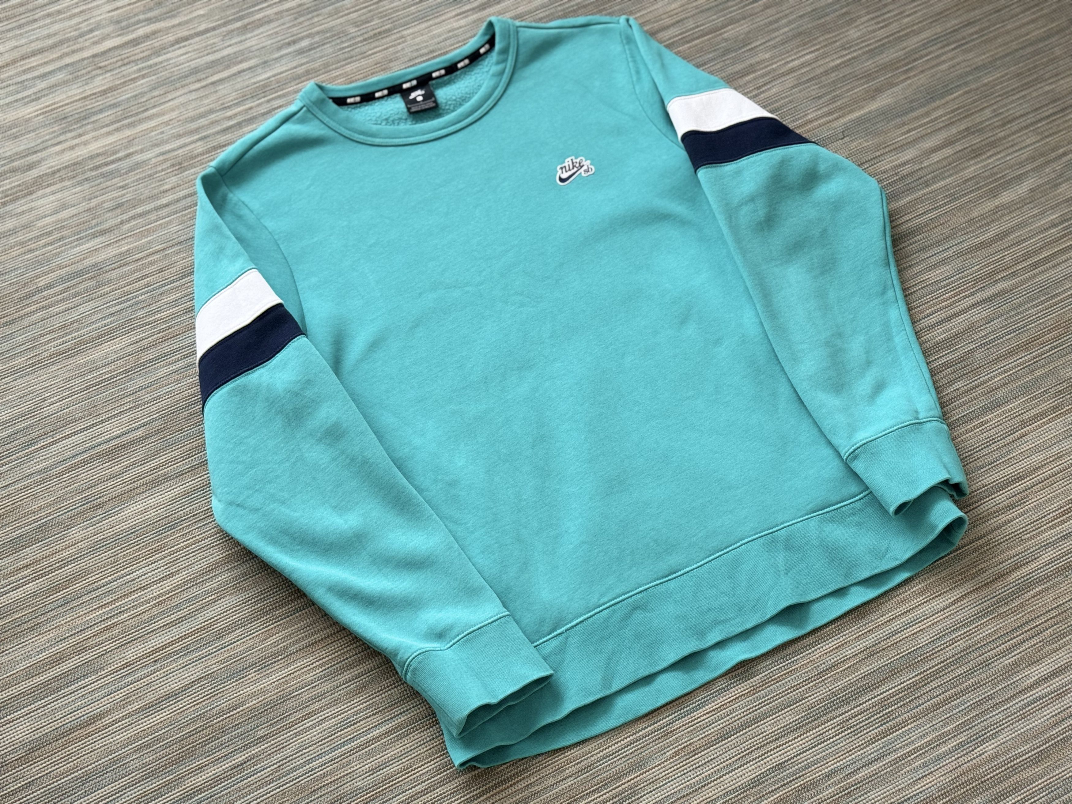 Nike SB Turquoise sweatshirt NIKE SB Size US L / EU 52-54 / 3 - 5 Thumbnail