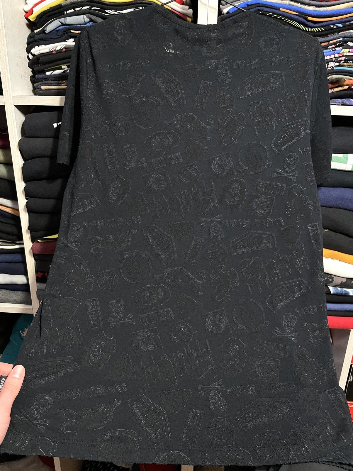 Versace Jeans Couture ARCHIVE Versace Jeans Couture Monogram Mesh T-Shirt Vintage Size US L / EU 52-54 / 3 - 10 Thumbnail