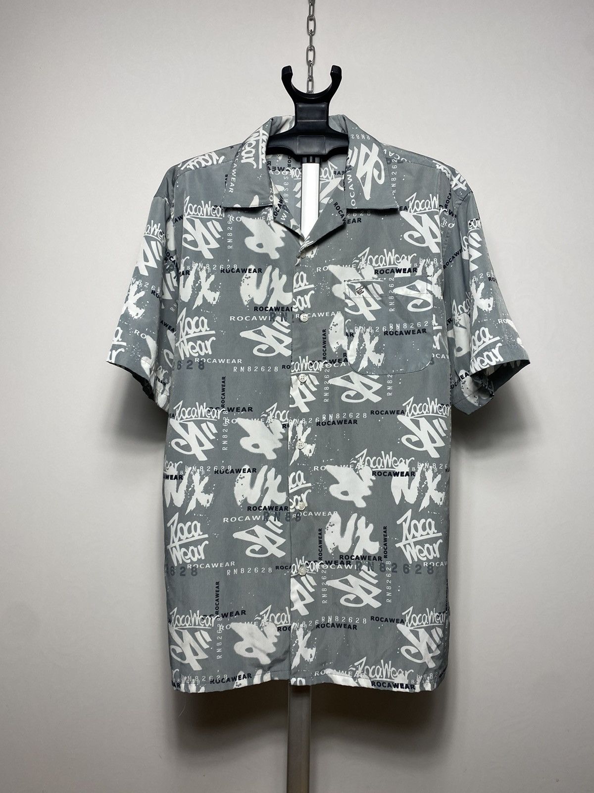 Rocawear Vintage Rocawear Jnco Style Monogram Hawaii Shirt Button Up Size US L / EU 52-54 / 3 - 1 Thumbnail
