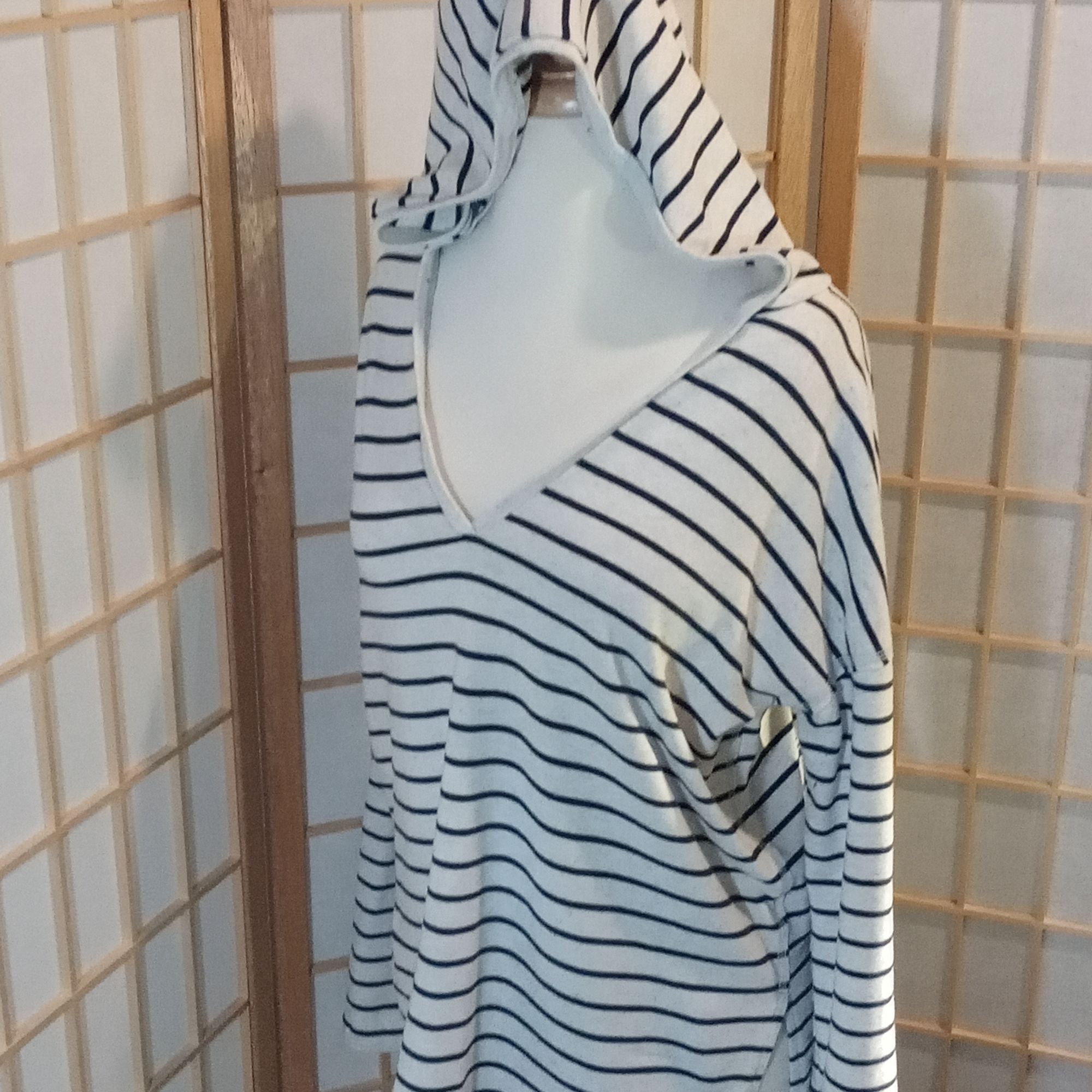 American Eagle Outfitters American Eagle Med Hooded Top Size M / US 6-8 / IT 42-44 - 3 Thumbnail