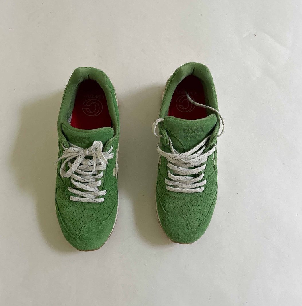 Asics × CNCPTS Asics Gel-Respector ‘Coca’ w/ special box size 9.5 Size US 9.5 / EU 42-43 - 3 Thumbnail