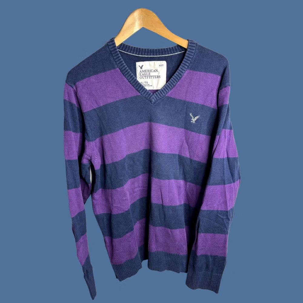 American Eagle Outfitters VINTAGE American Eagle Outfitters Sweater Mens XL Navy Purple Striped V Neck Pullover Size US XL / EU 56 / 4 - 1 Thumbnail