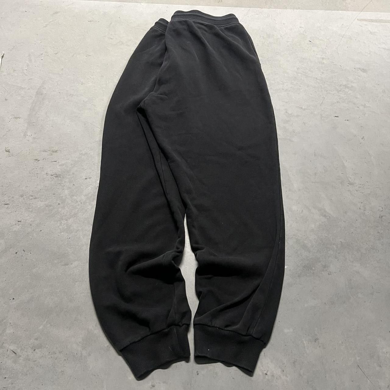 Calvin Klein Vintage Y2K/2000s Black Calvin Klein Sweatpants with Pockets and adjustable waistband w/ drawstrings! Size US 40 / EU 56 - 5 Thumbnail
