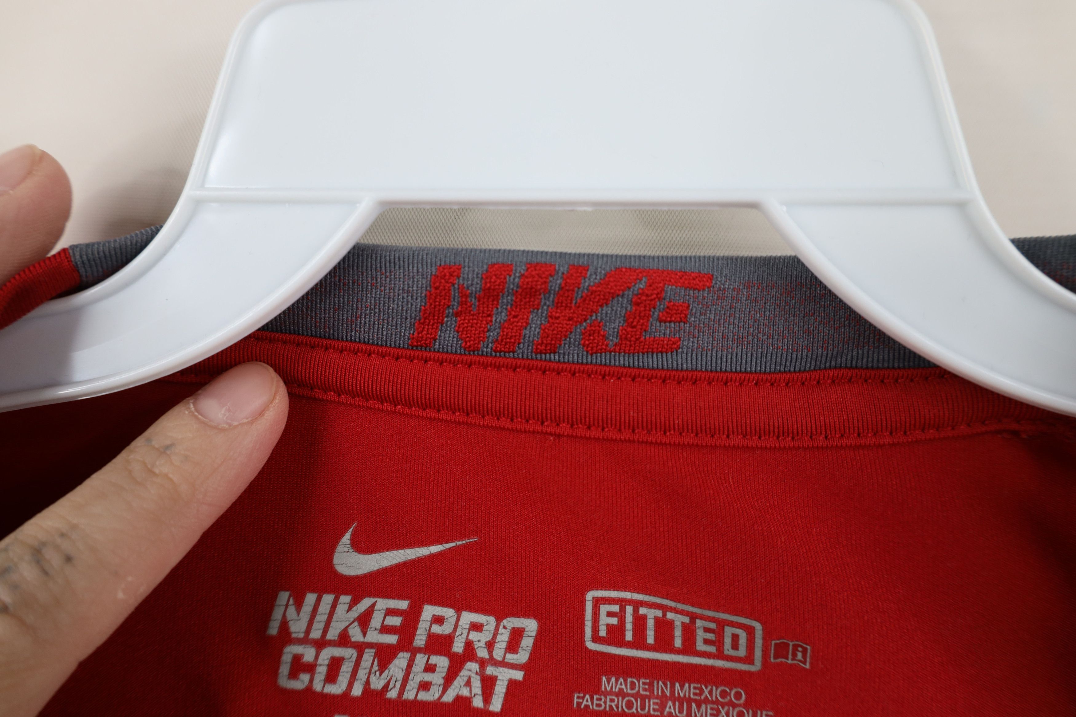 Nike Nike Pro Combat Long Sleeve Gym Training T-Shirt Red Size US XL / EU 56 / 4 - 6 Thumbnail