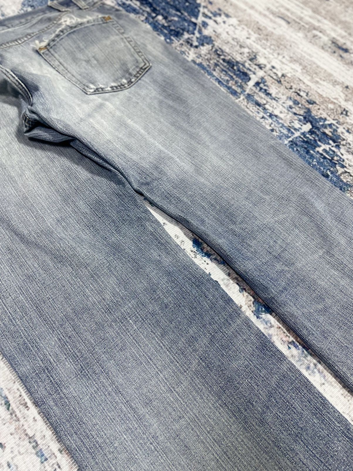 Dolce & Gabbana SS04 DOLCE&GABBANA DAVID BECKHAM DISTRESSED LIGHT WASH JEANS Size US 35 - 18 Thumbnail