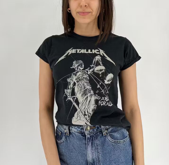 Band Tees × Metallica × Vintage Vintage Y2K Metallica Band Tour Distressed Tshirt Streetwear Size M / US 6-8 / IT 42-44 - 7 Thumbnail