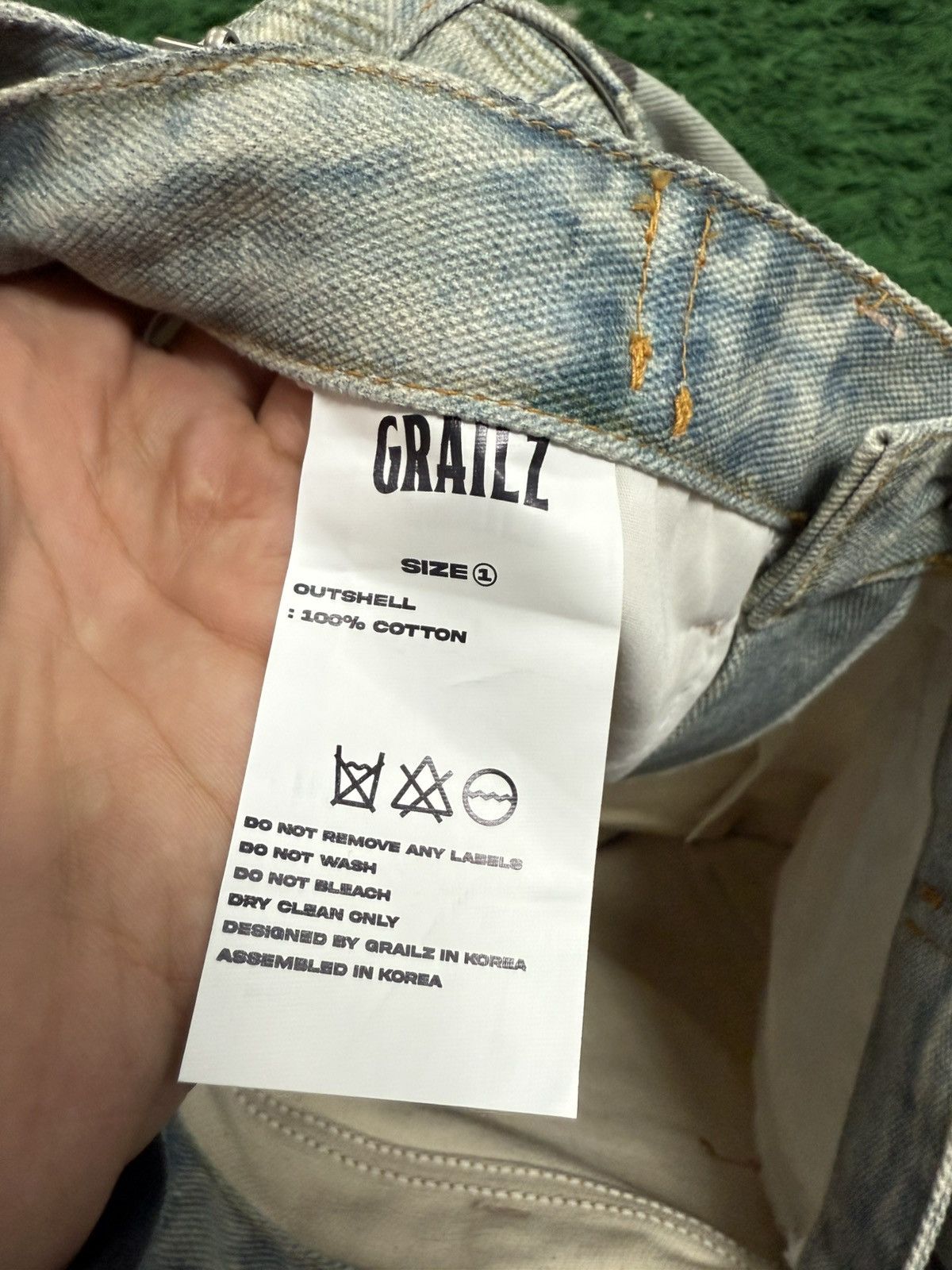 GRAILZ Grails Jeans light wash key chain illusion 28 Size US 28 / EU 44 - 4 Thumbnail