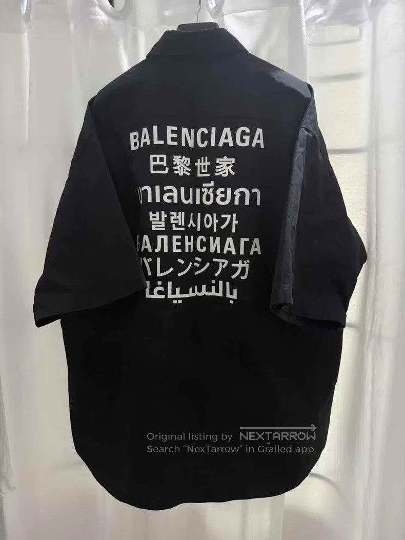 Balenciaga Balenciaga size 37 Black Seven-Nation Language Print Short Size US S / EU 44-46 / 1 - 1 Thumbnail