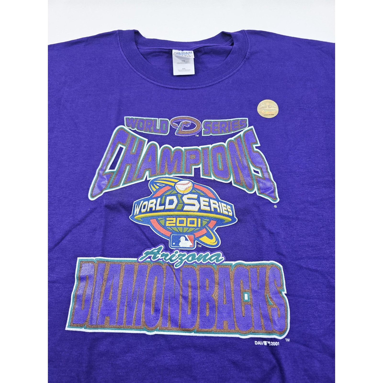 Gildan Arizona Diamondbacks World Series Champions 2001 T-Shirt 2XL Size US XXL / EU 58 / 5 - 5 Thumbnail