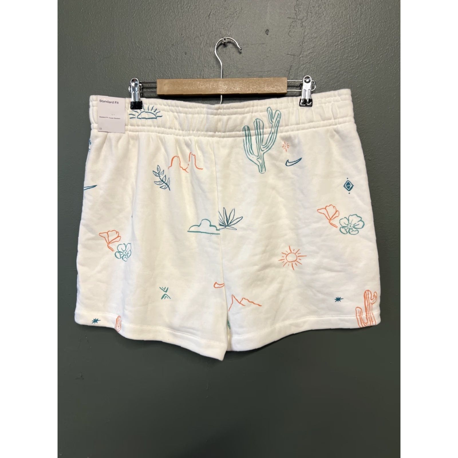 Nike Nike Women's Cotton Shorts 2XL Beige Athletic Activewear Short Regular Drawstring Pre-Owned NWT Size 40" / US 18 - 3 Thumbnail