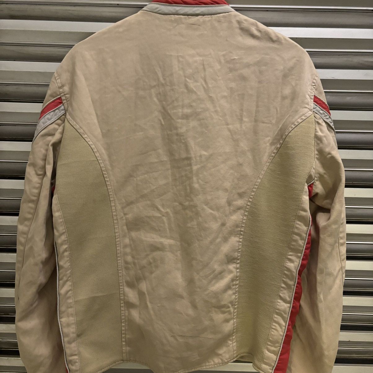 Armani Exchange × Vintage Vintage Armani Exchange Racing Stripe Jacket Beige/Red Size US L / EU 52-54 / 3 - 6 Thumbnail
