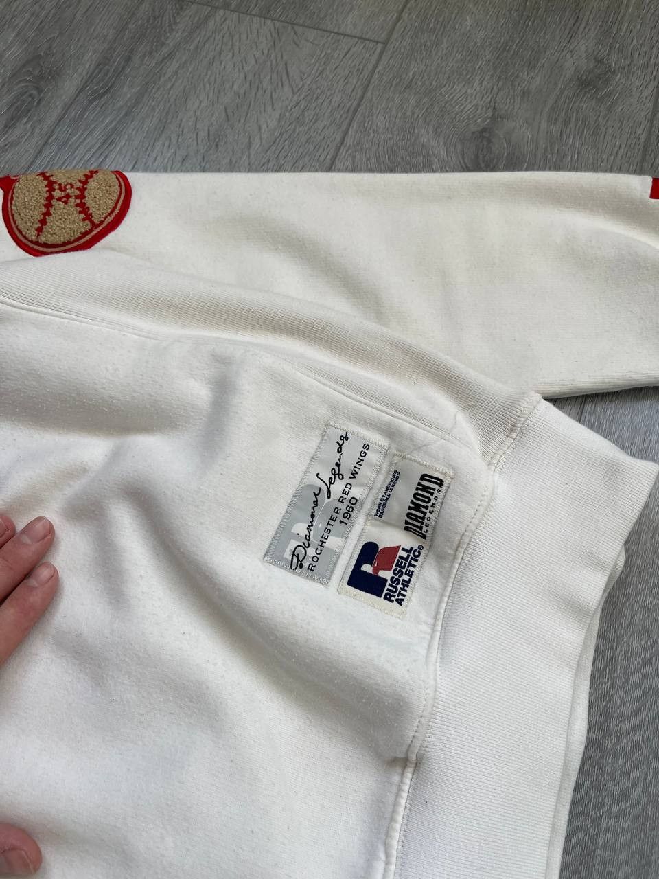 Russell Athletic × Vintage Vintage big logo Russell athletic red wings sweatshirt Size US XS / EU 42 / 0 - 9 Thumbnail