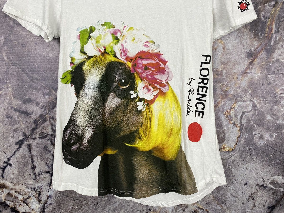 Vintage Women’s Comic Relief Florence by Rankin T-Shirt Size Medium Size M / US 6-8 / IT 42-44 - 4 Thumbnail