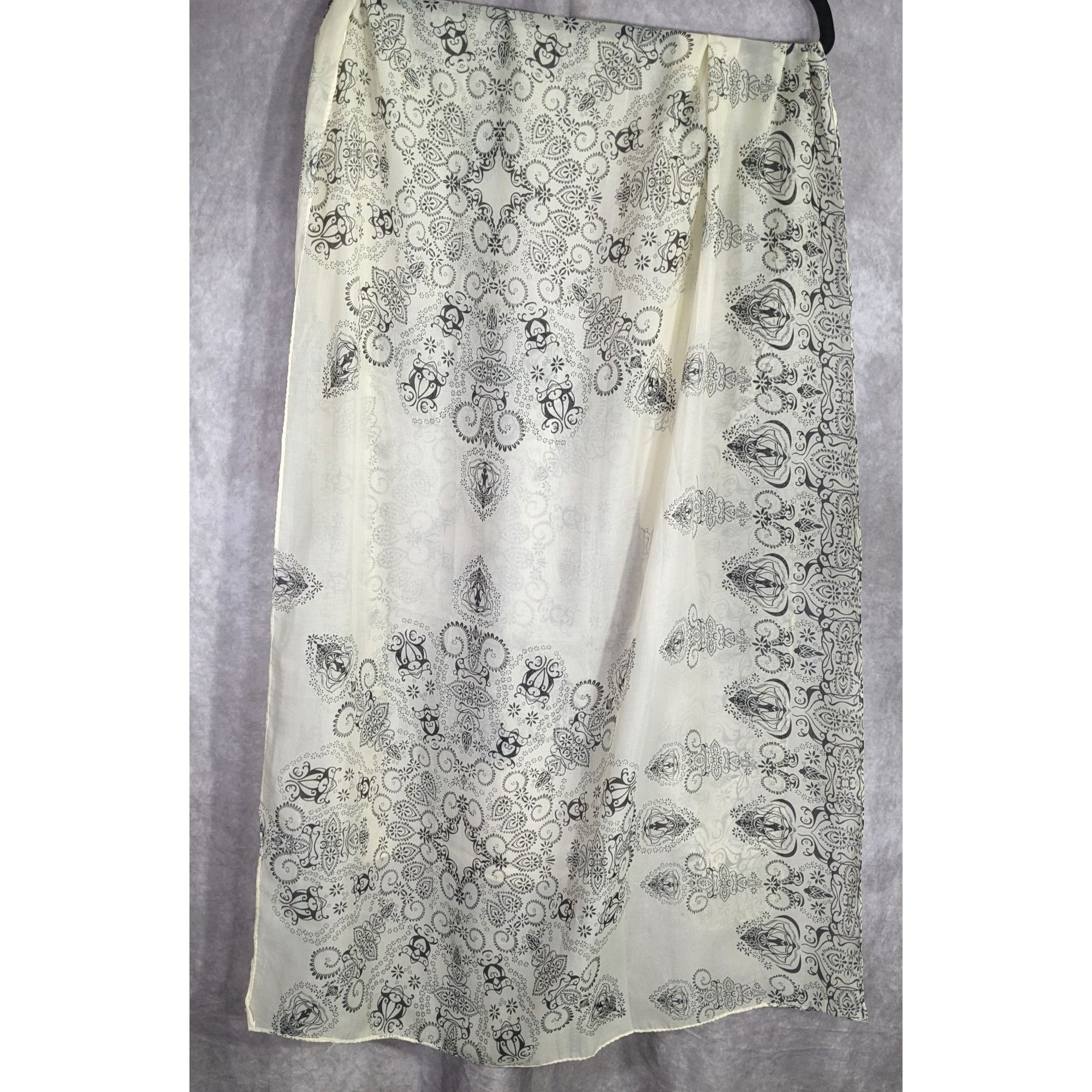 Other Eren Akesuar Paisley Print Scarf Lightweight 71"x27" Elegant Size ONE SIZE - 7 Thumbnail