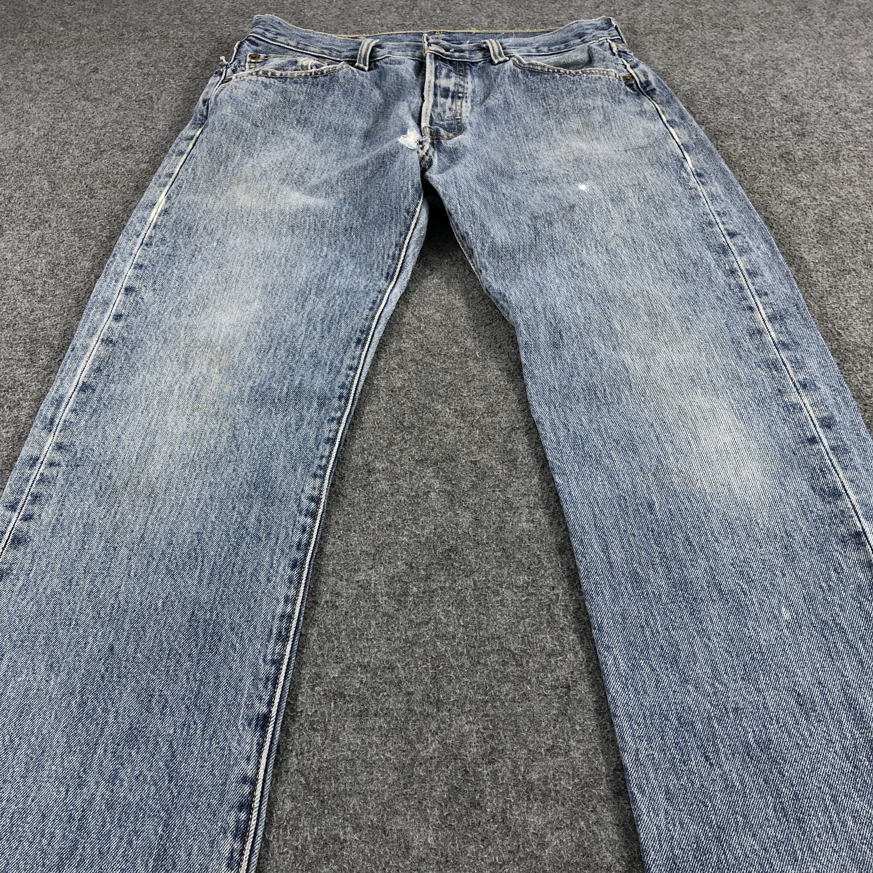 Levi's Vintage Levis Blue Wash 501 Jeans-JM1718 Size US 30 / EU 46 - 3 Thumbnail