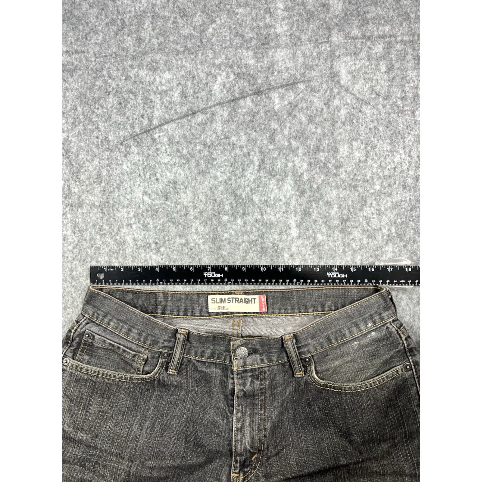 Levi's VINTAGE Levi's 514 Jeans Black Slim Straight Leg Distressed Size 34x32 Men Slim Jeans Size US 34 / EU 50 - 5 Thumbnail