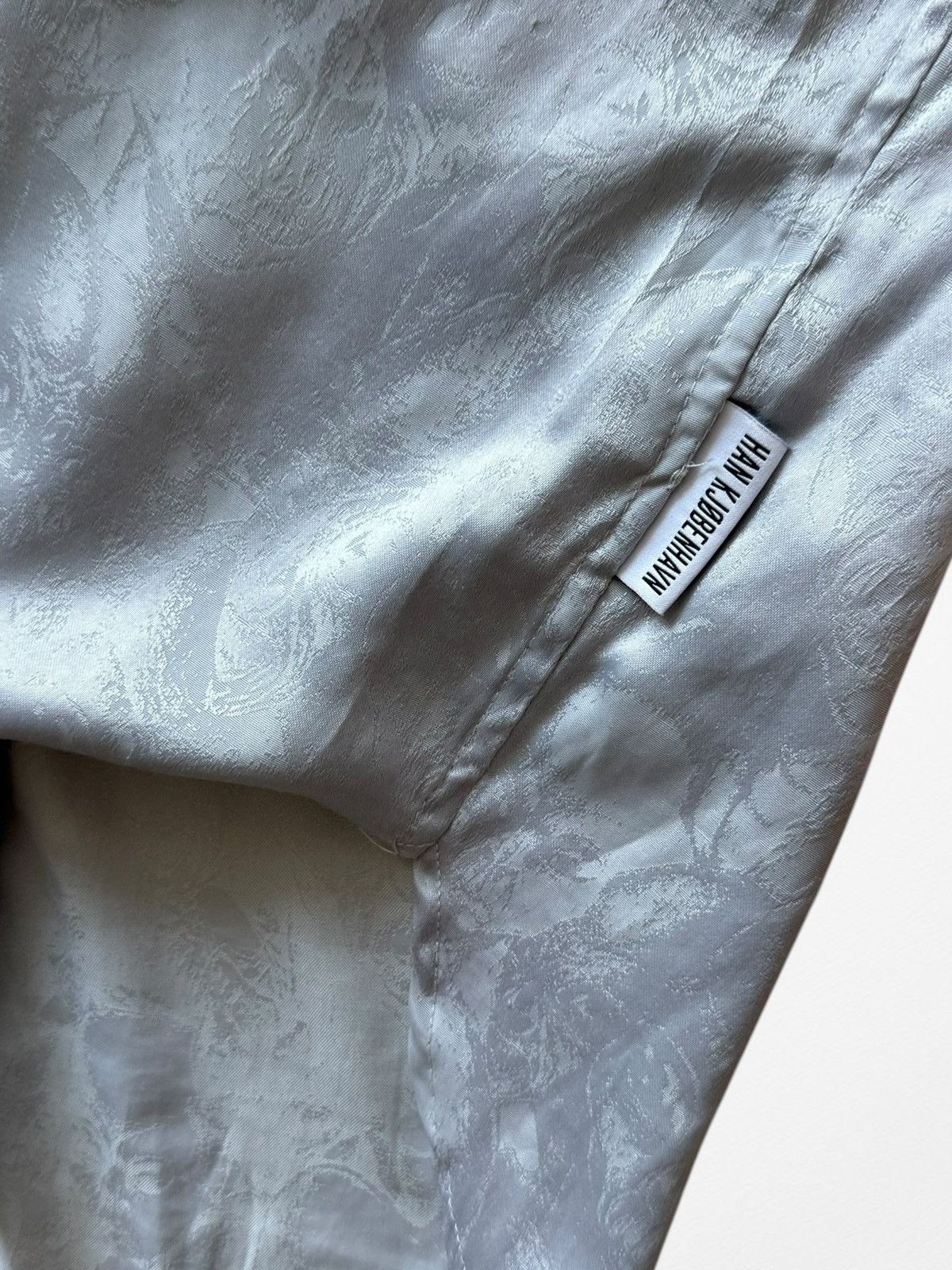 Han Kjobenhavn HAN KJOBENHAVN Alien-print Satin Bowling ls oversized Shirt Size US S / EU 44-46 / 1 - 6 Thumbnail