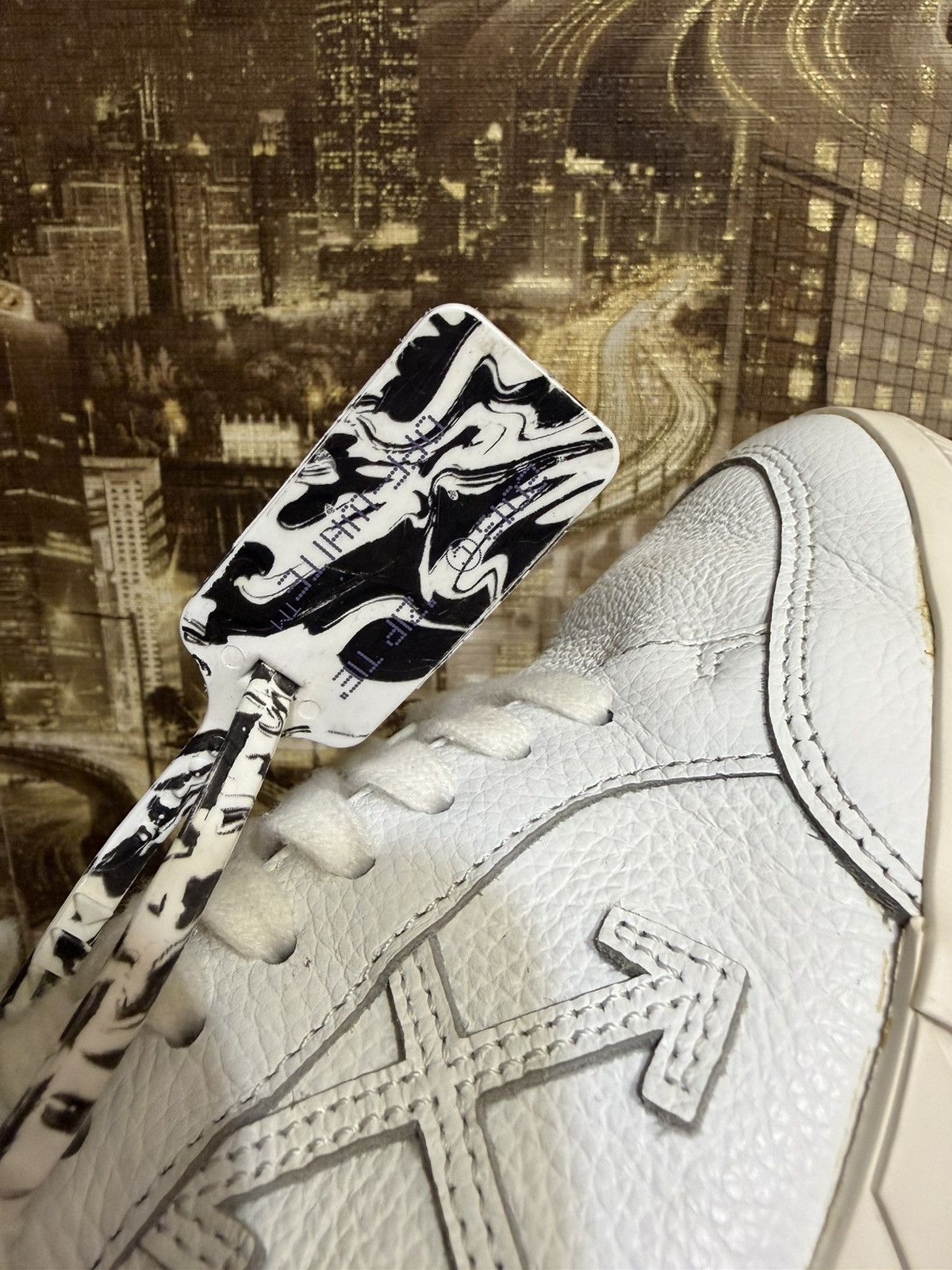 Off-White Off-White Low Vulc White AW20 Size 42 Size US 9 / EU 42 - 6 Thumbnail