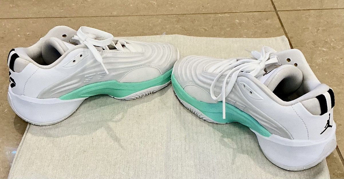 Other Jordan Luka 3 “Photo Finish” Size US 5.5 / EU 38 - 4 Thumbnail