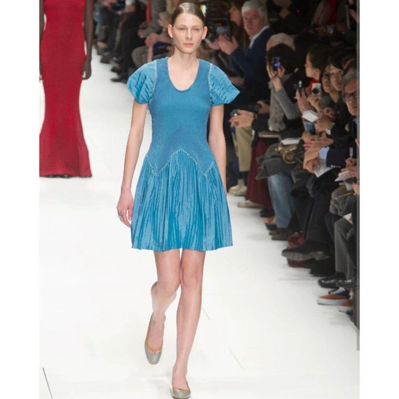 Issey Miyake size:2 Orange pleated dress