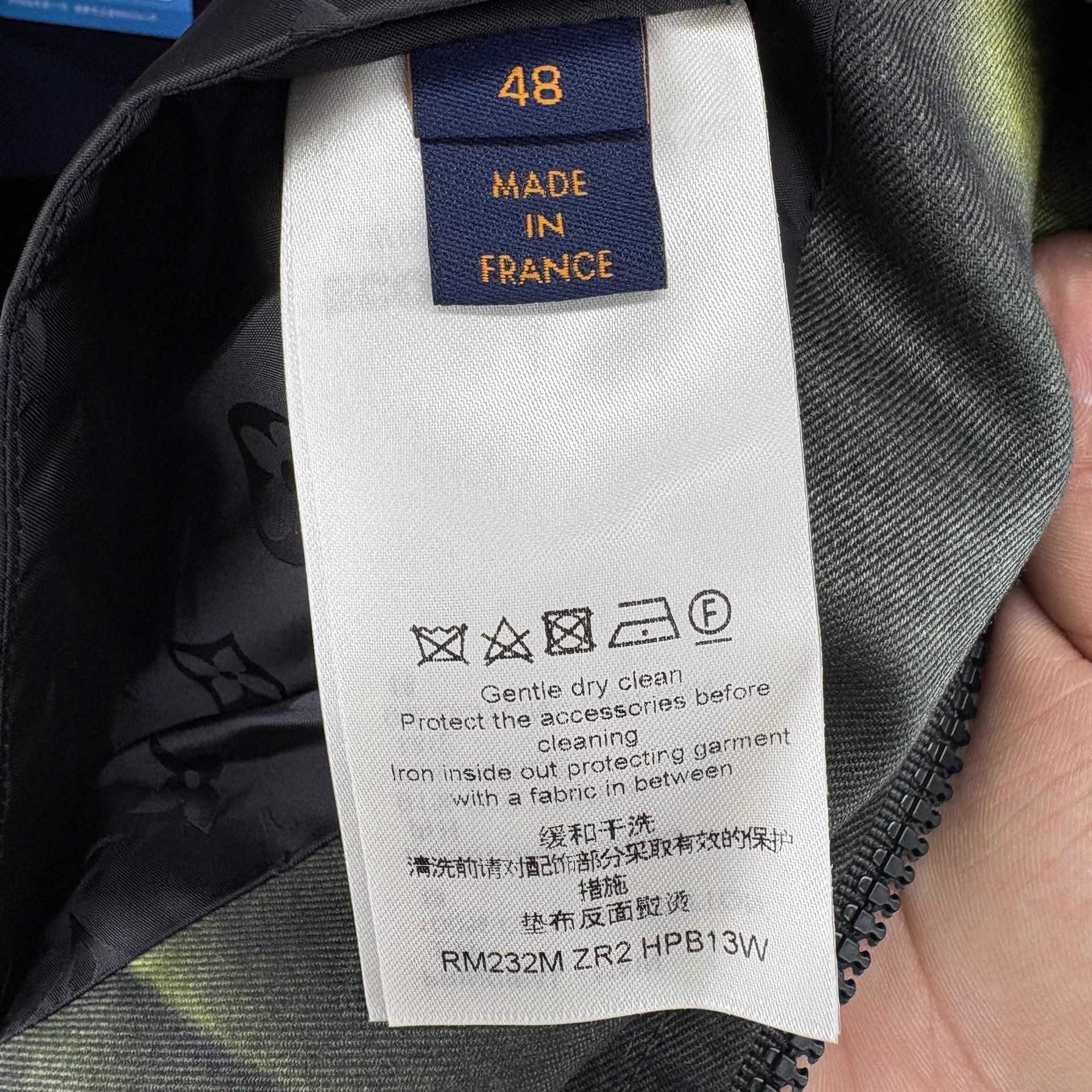 Louis Vuitton LV tie-dye logo baseball jacket size 48 all-over monogram Size US M / EU 48-50 / 2 - 7 Thumbnail