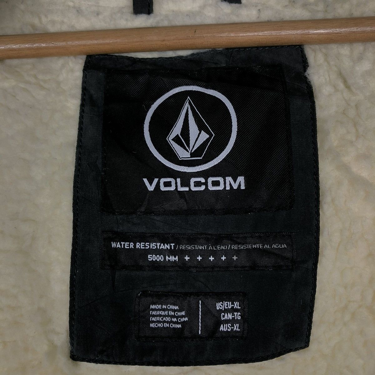 Japanese Brand 🔥VINTAGE BOMBER JACKET CHORE WORKER VOLCOM MINK FUR HOODIE Size US XL / EU 56 / 4 - 22 Thumbnail
