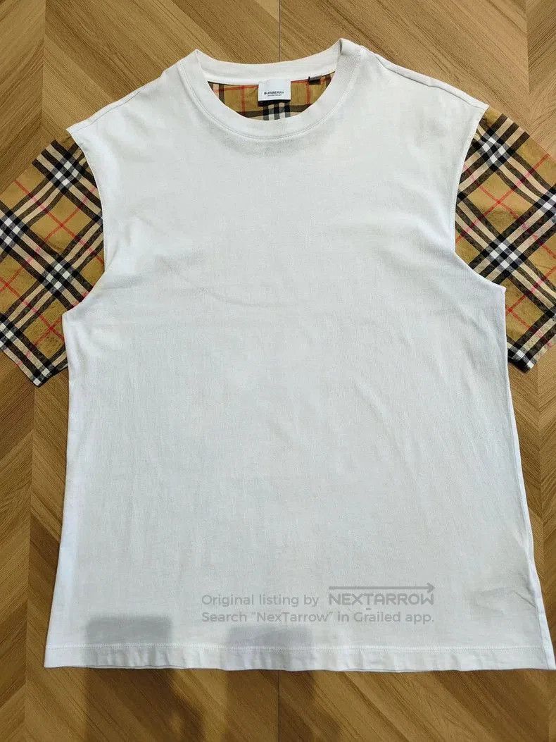 Burberry Burberry White Check Sleeve Short. Size US M / EU 48-50 / 2 - 1 Thumbnail