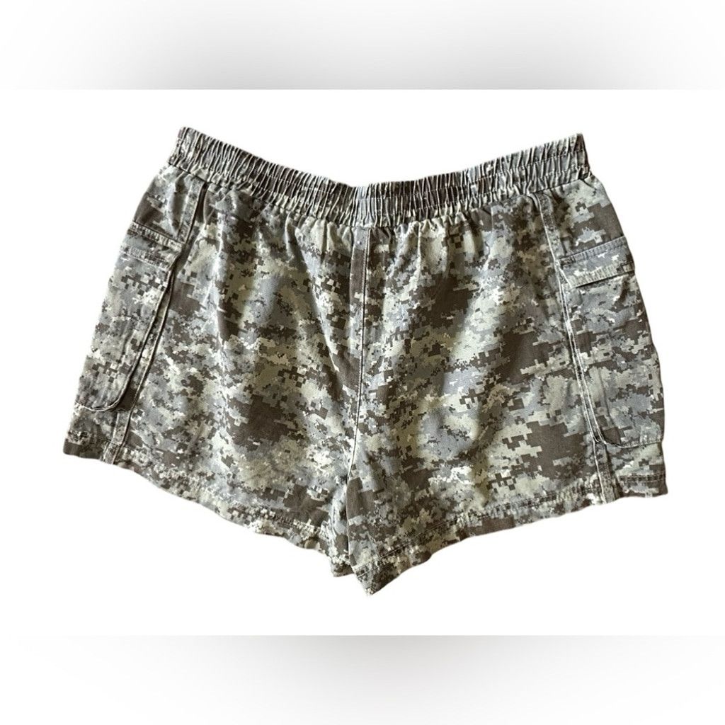 Forever 21 Forever 21+ CARGO SHORT Camo Olive Green Gray Women 1X. Size 24" / US 00 / IT 34 - 3 Thumbnail