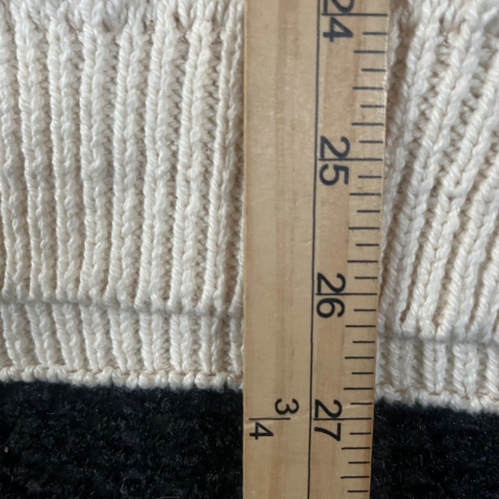 Vintage T.L.C. Mens M Ivory Crew Neck Cable Knit Sweater Vintage United States Made in USA Cotton Pullover Size US M / EU 48-50 / 2 - 6 Thumbnail