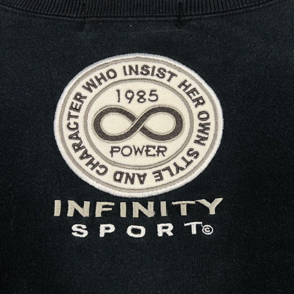 Japanese Brand Vintage INFINTY SPORT Embroidery Logo Sweatshirt #3969-C181 Size US XXL / EU 58 / 5 - 16 Thumbnail