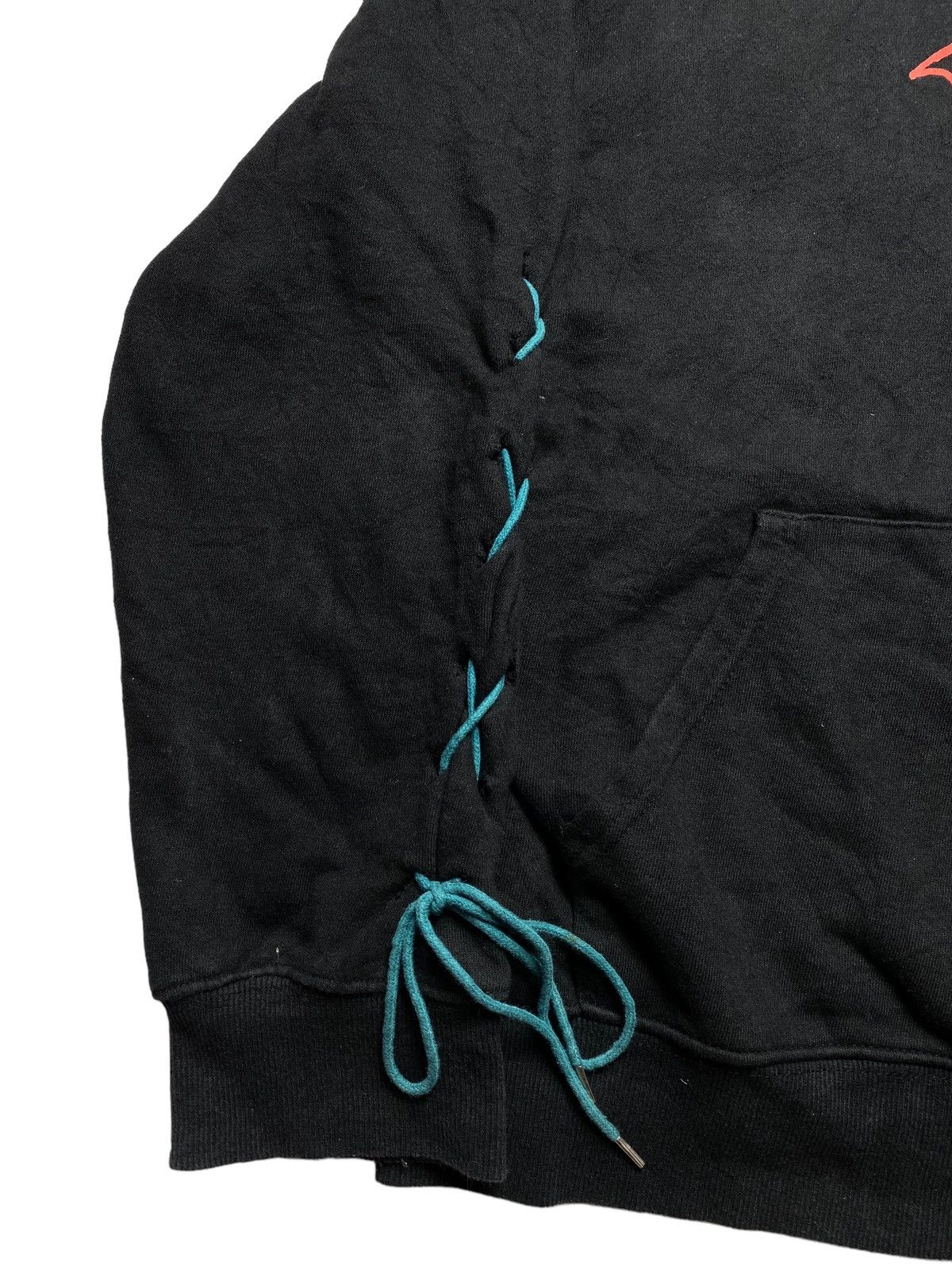 20471120 2000s Kenshi Yonezu - 3D Hoodie Side Lace Bat Hoodie Size US L / EU 52-54 / 3 - 2 Thumbnail