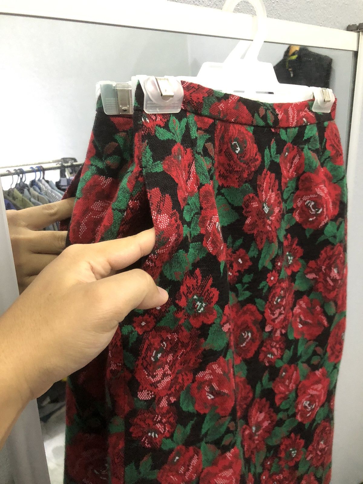 Hanae Mori Vintage Hanae Mori Floral Knit Skirt Japan Label Size 25" / US 0 / IT 36 - 6 Thumbnail