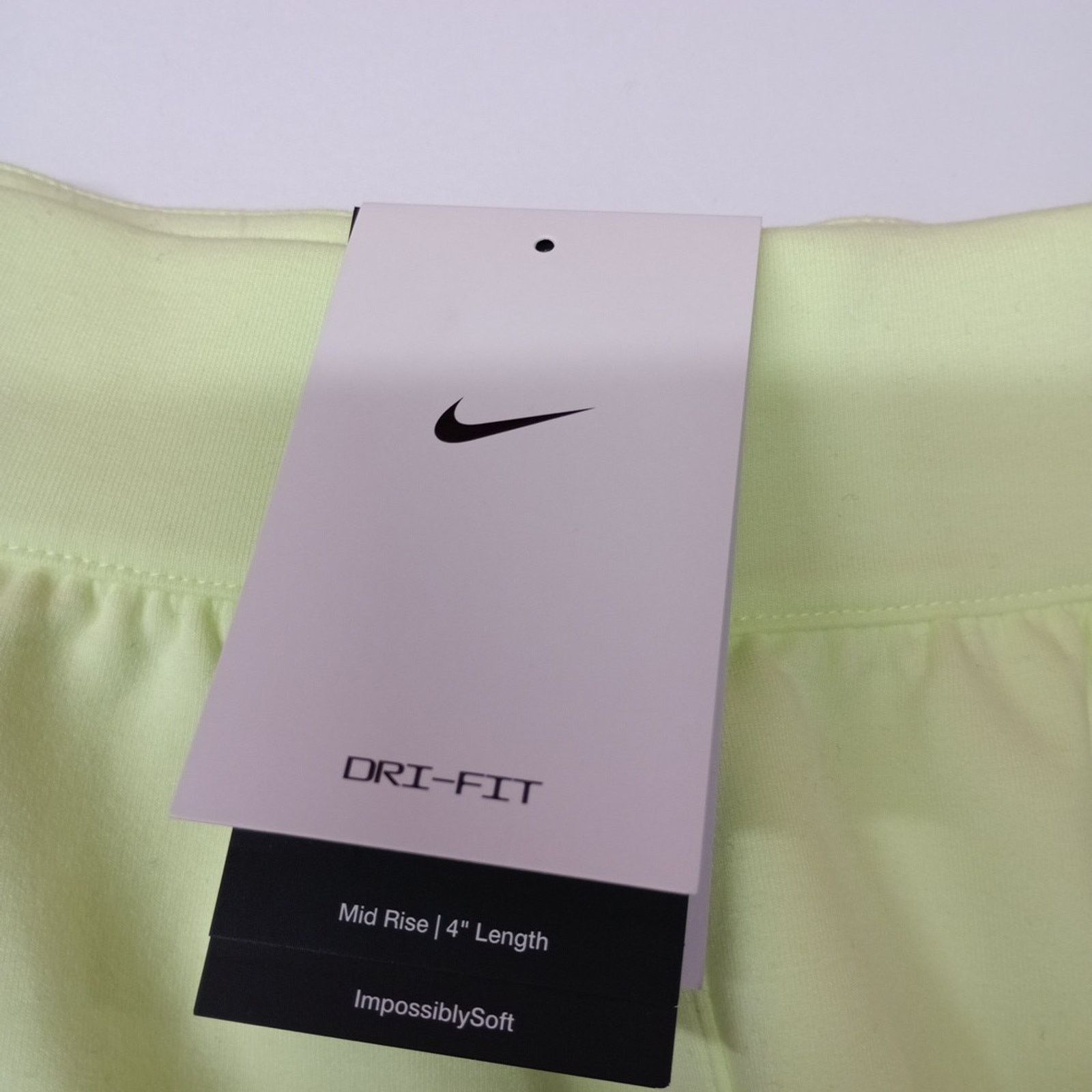 Nike Nike Dri-FIT 24.7 Shorts Women's L Light Yellow Green Size 32" / US 10 / IT 46 - 2 Thumbnail