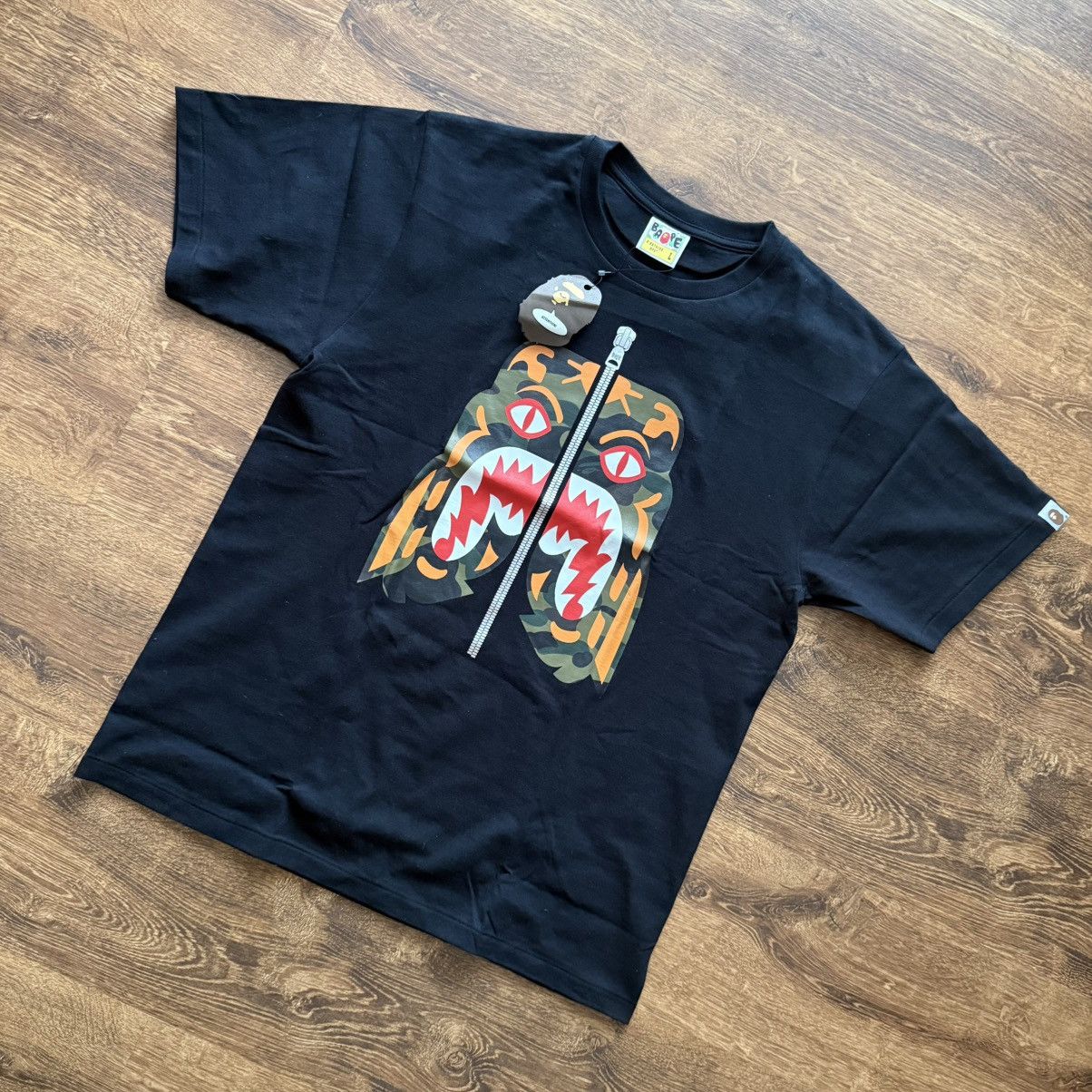 Bape Bape shark funthera militia t-shirt Size US L / EU 52-54 / 3 - 2 Thumbnail