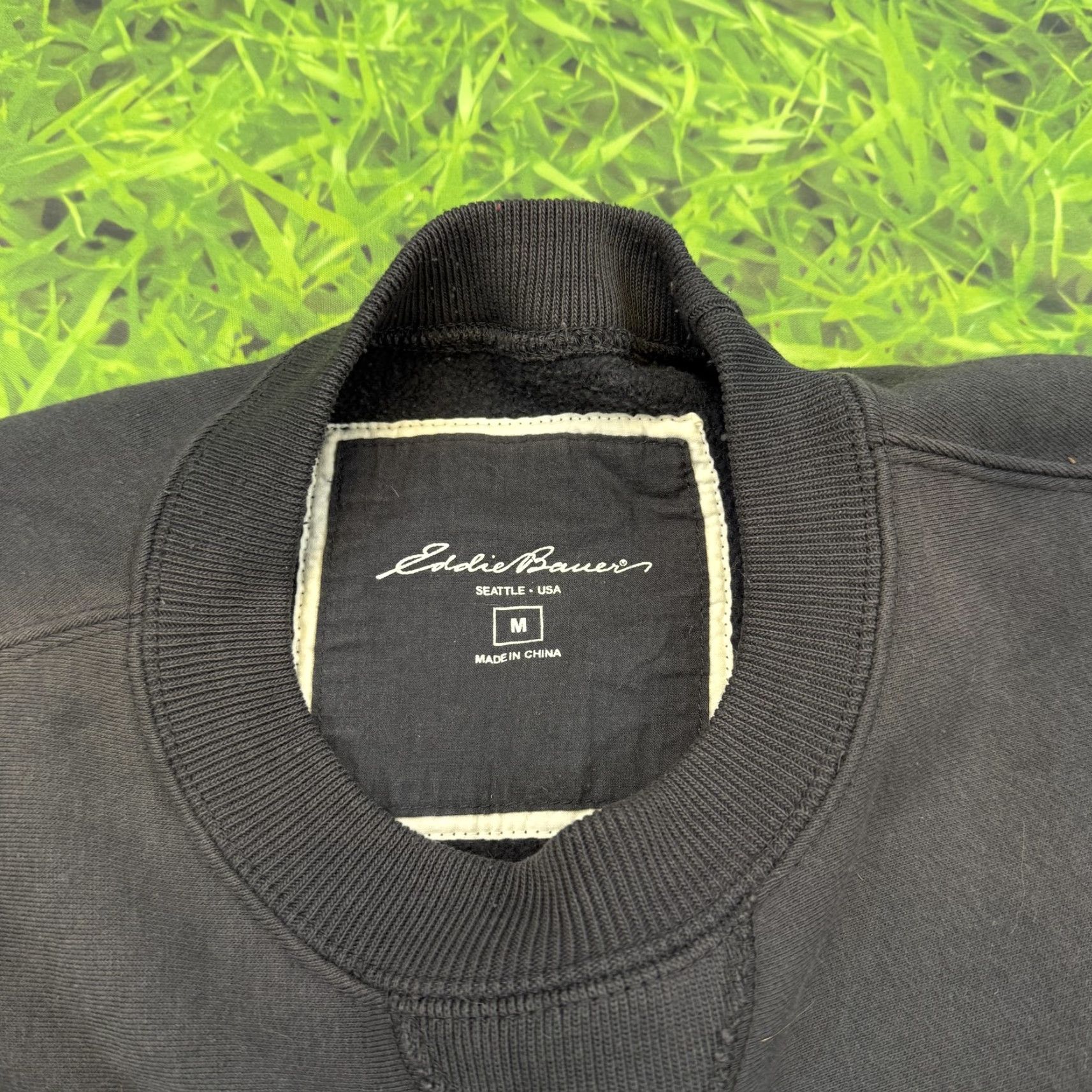Eddie Bauer Eddie Bauer Sweatshirt Mens Medium Black Crewneck Seattle USA 1920 Logo Gray Graphic Print Pullover M Size US M / EU 48-50 / 2 - 4 Thumbnail
