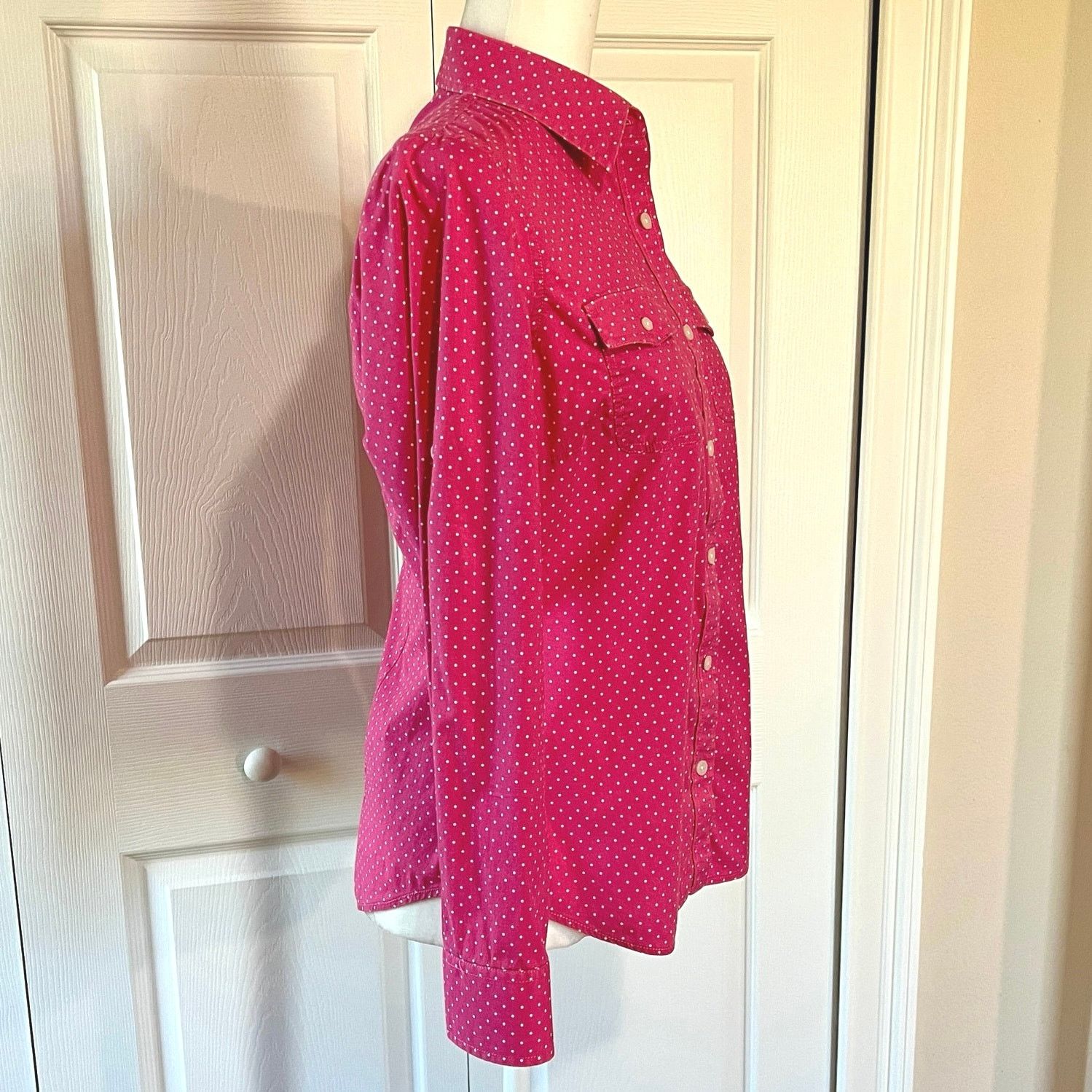 L.L. Bean LL Bean Small pink polka dot top long sleeved shirt, button Size S / US 4 / IT 40 - 4 Thumbnail