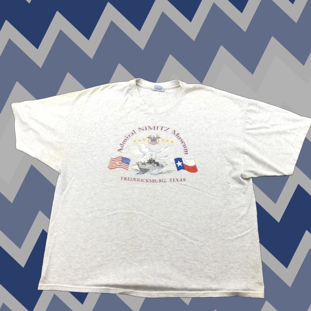 Hanes VINTAGE Admiral Nimitz Museum Shirt Mens XL Gray Hanes Tee Boat Texas Navy Base Graphic Print 50/50 Crew Neck Short Sleeve 2XL (Measures) Mens Size US XL / EU 56 / 4 - 1 Thumbnail