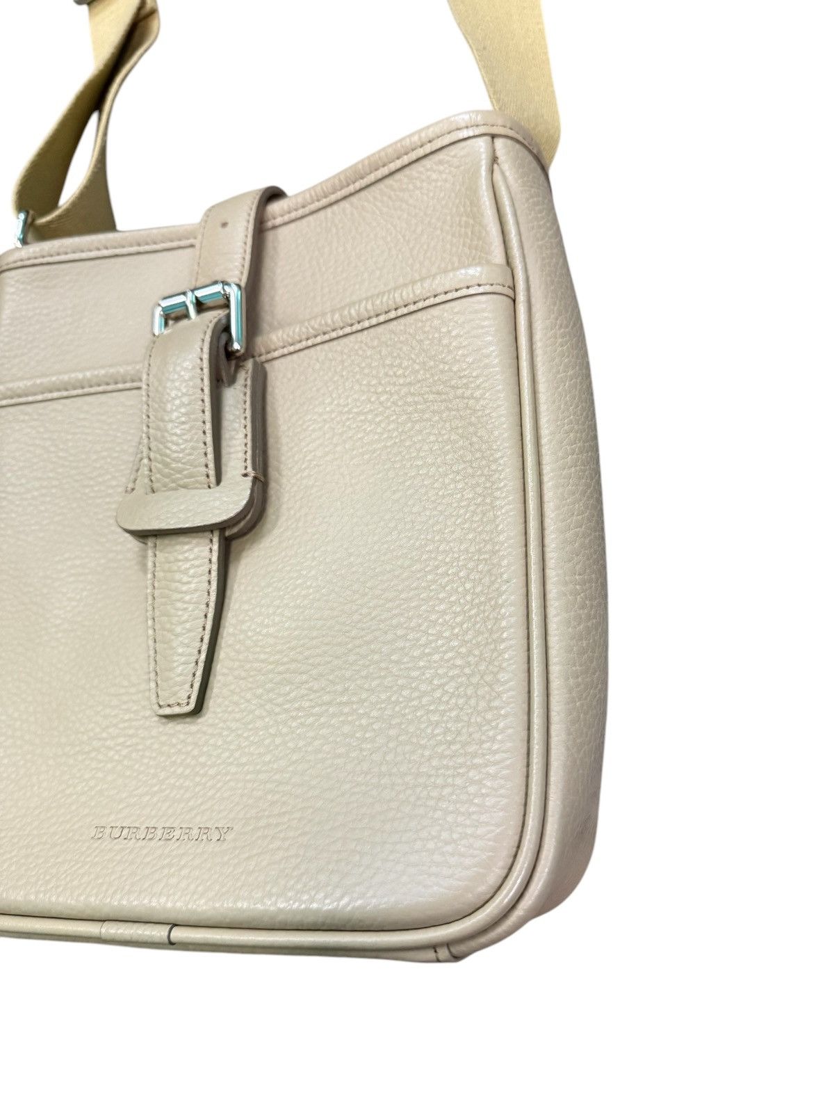 Burberry AUTHENTIC BURBERRY LEATHER SHOULDER/CROSSBODY BAG Size ONE SIZE - 5 Thumbnail